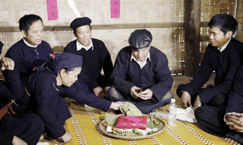Lễ ăn hỏi của đồng bào Sán Chí, Bắc Giang
