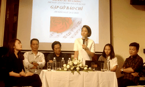 Mỹ Linh “tái ngộ” Bằng Kiều trong đêm nhạc Dương Thụ