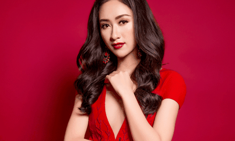 Á hậu Hà Thu gợi cảm trước ngày lên đường thi Hoa hậu Liên lục địa