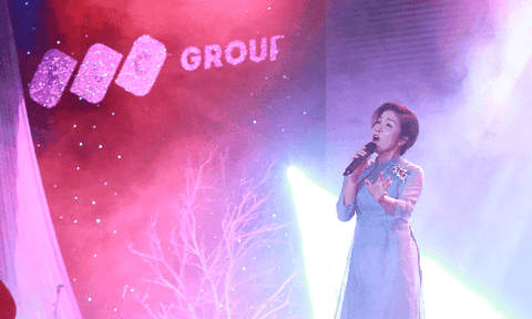 Diva Mỹ Linh: Hát cùng những ngôi sao khác tôi vẫn run