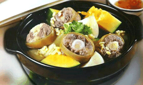 “Nhớ đời” món chân giò trâu hầm đu đủ ở Bảy Núi