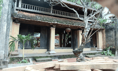 Rước tượng lạ vào chùa - lúng túng tìm cách giải quyết  