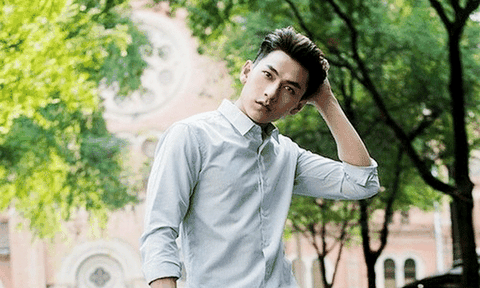 Isaac: 'Mỗi ngày chỉ tiêu 100 ngàn cho 3 bữa ăn'