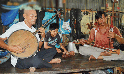 Giữ hồn nhạc lễ cổ truyền