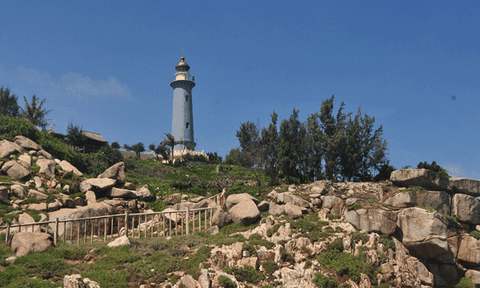 Đón bình minh ở Mũi Điện