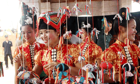 Đồng bào Thái gửi niềm tin vào còn