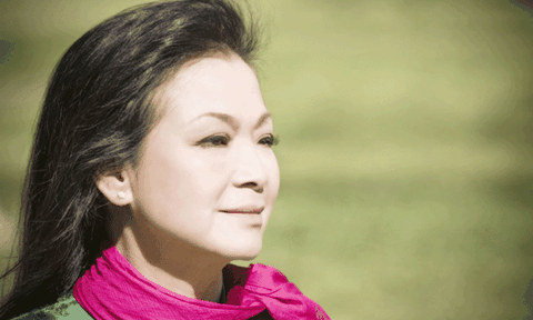 Ca sĩ Khánh Ly: 'Không biết ông Sơn có yêu tôi không'