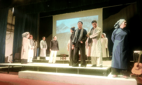 Âm nhạc đường phố “bước vào” cải lương 