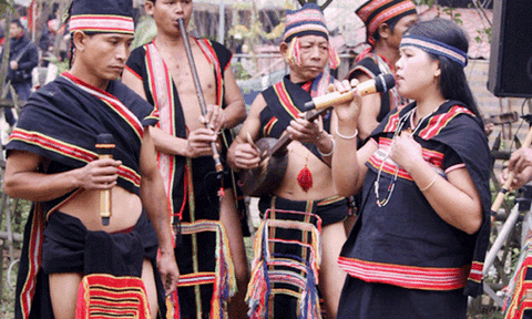 Trang phục dân tộc Gié - Triêng