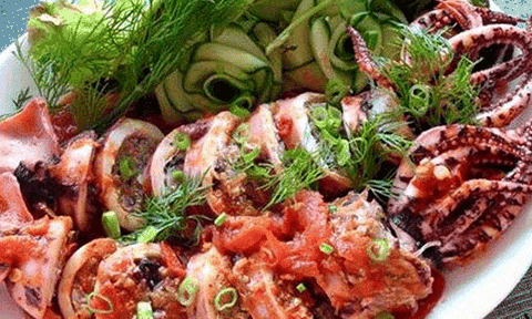 Về biển Vĩnh Châu, “nhậu” mực ống sốt cà