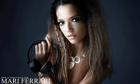  DJ Mari Ferrari làm giám khảo The Remix  
