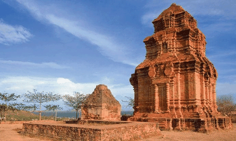 Huyền bí tháp Po Sah Inư