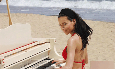  Ảnh quá khứ chưa từng công bố của Hồ Ngọc Hà 