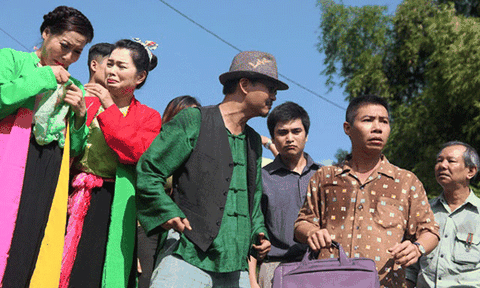 Hài Tết 2016: Nhảm, nhạt, vô duyên vì bậy và gợi dục 