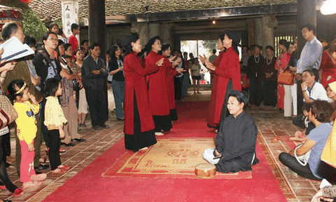 Hồn Xoan ĐấT Tổ