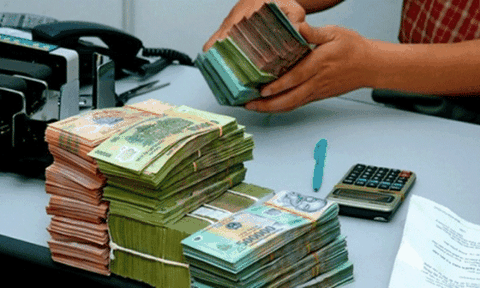 Không thể tin được với số tiền thưởng tết của sao Việt