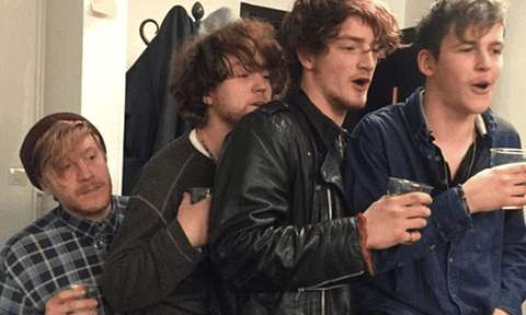 Bức ảnh cuối cùng của ban nhạc rock tử nạn 