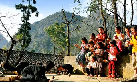 Vui hội đánh quay