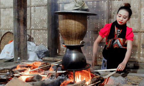 Độc đáo lễ cầu an của người Thái