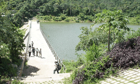 Hồ Thanh Long - Thủy lợi trên “nóc nhà miền Tây”
