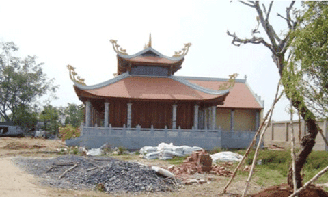 Tạm đình chỉ nhà thờ Tổ của Hoài Linh vì xây dựng không phép