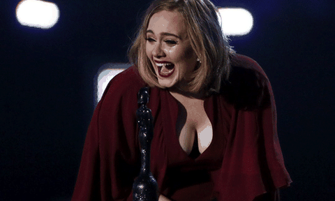 Nước mắt của “Họa mi nước Anh” Adele! 