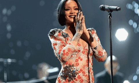 Lý do thật sự khiến Rihanna hủy diễn tại Grammy