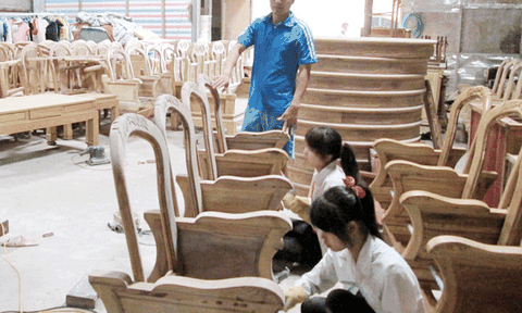 Gìn giữ nghề cho làng mộc nghìn năm tuổi