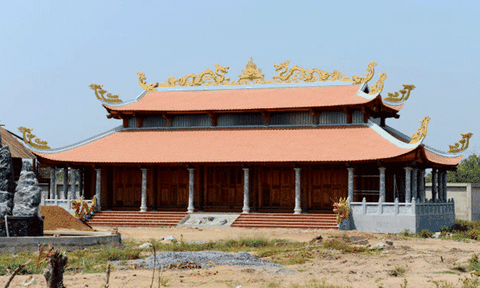 Cận cảnh: Nhà thờ tổ của Hoài Linh ngừng hẳn thi công 