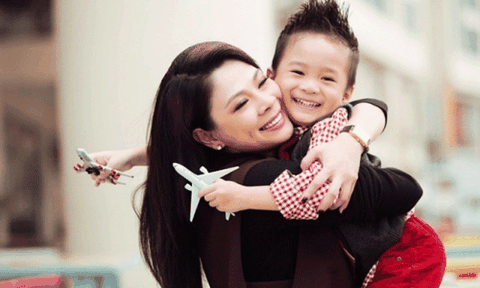 Bạn trai đại gia 'bỏ đi', Thanh Thảo để lại tài sản cho con nuôi