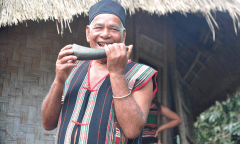 Thanh bình lễ cúng cổng bon làng người M’Nông
