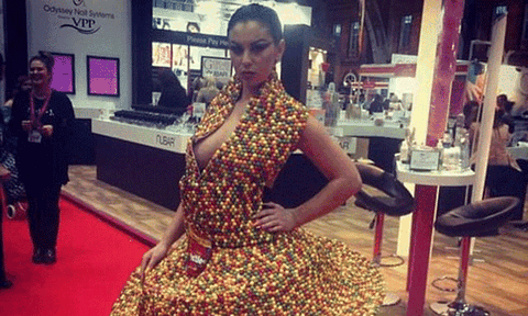  Người đẹp vô gia cư “lên đời” nhờ sáng tạo thời trang 