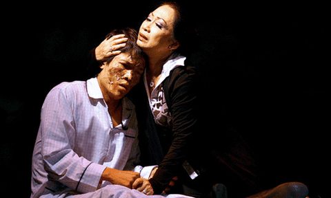  Nữ đạo diễn chiếm lĩnh sân khấu 