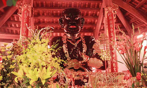 Tưng bừng khai hội Đền Trấn Vũ