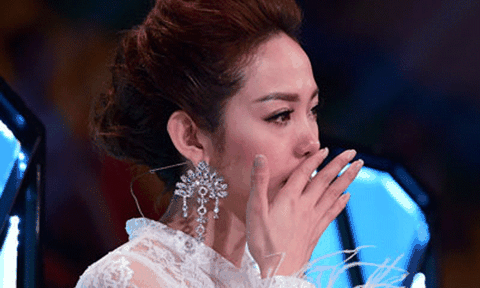  Showbiz ngày càng bon chen, giả dối 