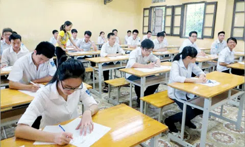 Nên giao việc tổ chức kỳ thi THPT quốc gia cho các địa phương