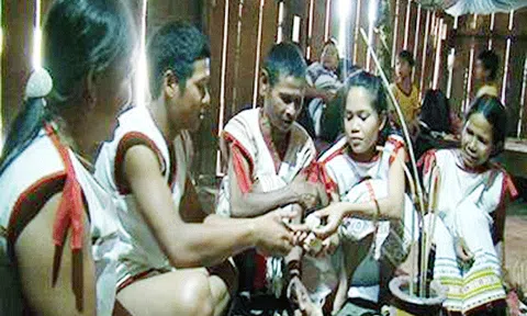 Lưu giữ nét văn hóa độc đáo của dân tộc Rơ Măm làng Le, Kon Tum