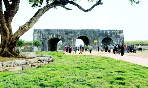 Mở rộng diện tích khai quật khảo cổ tại phía Bắc di tích Thành Nhà Hồ