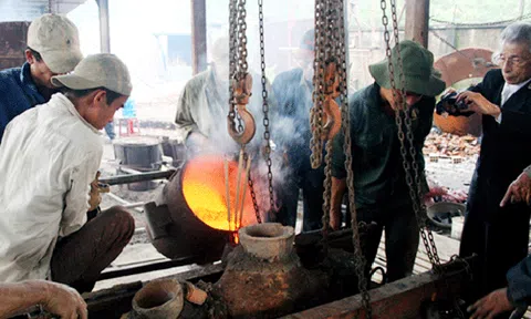 Làng nghề đúc đồng Tống Xá