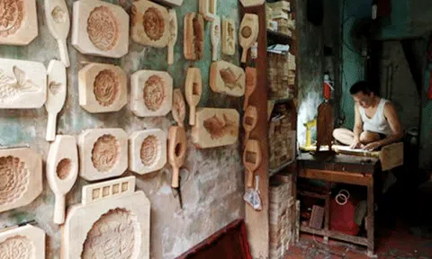 Lê Bích – Khơi dậy tình yêu quê hương đất nước từ văn hóa truyền thống