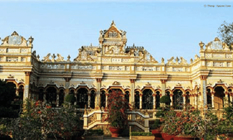 Khám phá lối kiến trúc độc đáo, tinh tế chùa Vĩnh Tràng (Tiền Giang)