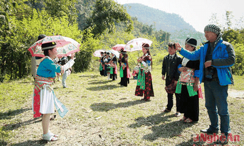 Người Mông Nghệ An rảnh rỗi là ... ném pao tìm người yêu