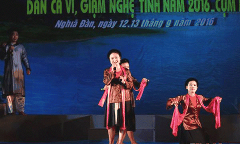 Chị thợ may nặng lòng với dân ca ví giặm