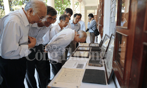 Nghệ An: Trăn trở lưu trữ di sản mộc bản