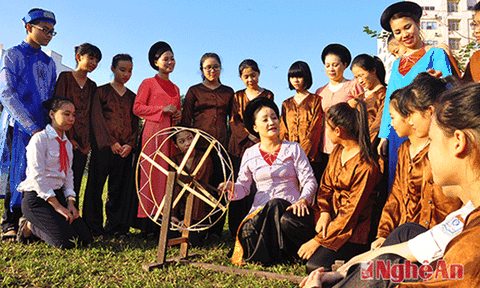 Hoạt động dân ca ví dặm: có khen mà chưa có thưởng!