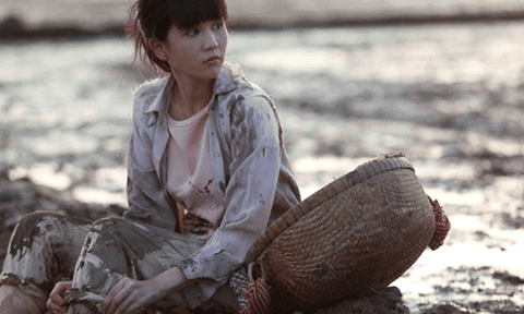 Không cần ảnh nội y, Ngọc Trinh vẫn khiến khán giả “sốc”