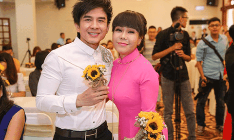 Liveshow 20 năm của Việt Hương không bán vé