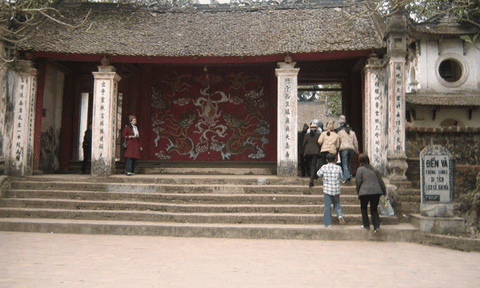 Để Đền Và xứng đáng với danh hiệu cao quý