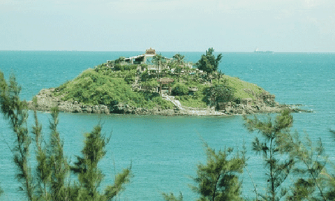 Kỳ lạ con đường rẽ đôi biển tại Vũng Tàu