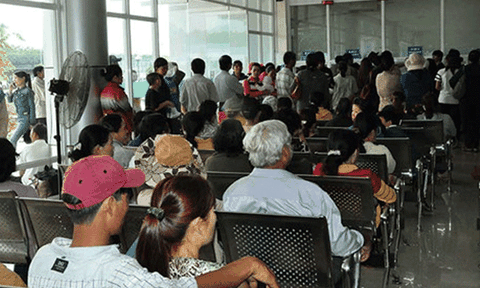 Dân quay lưng với BHYT, vì sao?